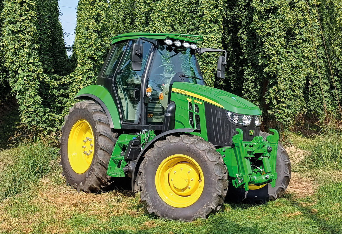 JD Hop Tractor series 6M